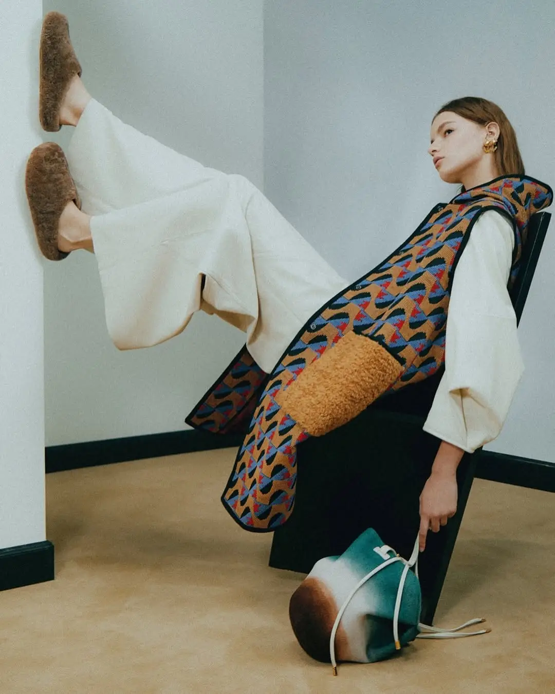 Jazmin Chebar Campaña Invierno 24