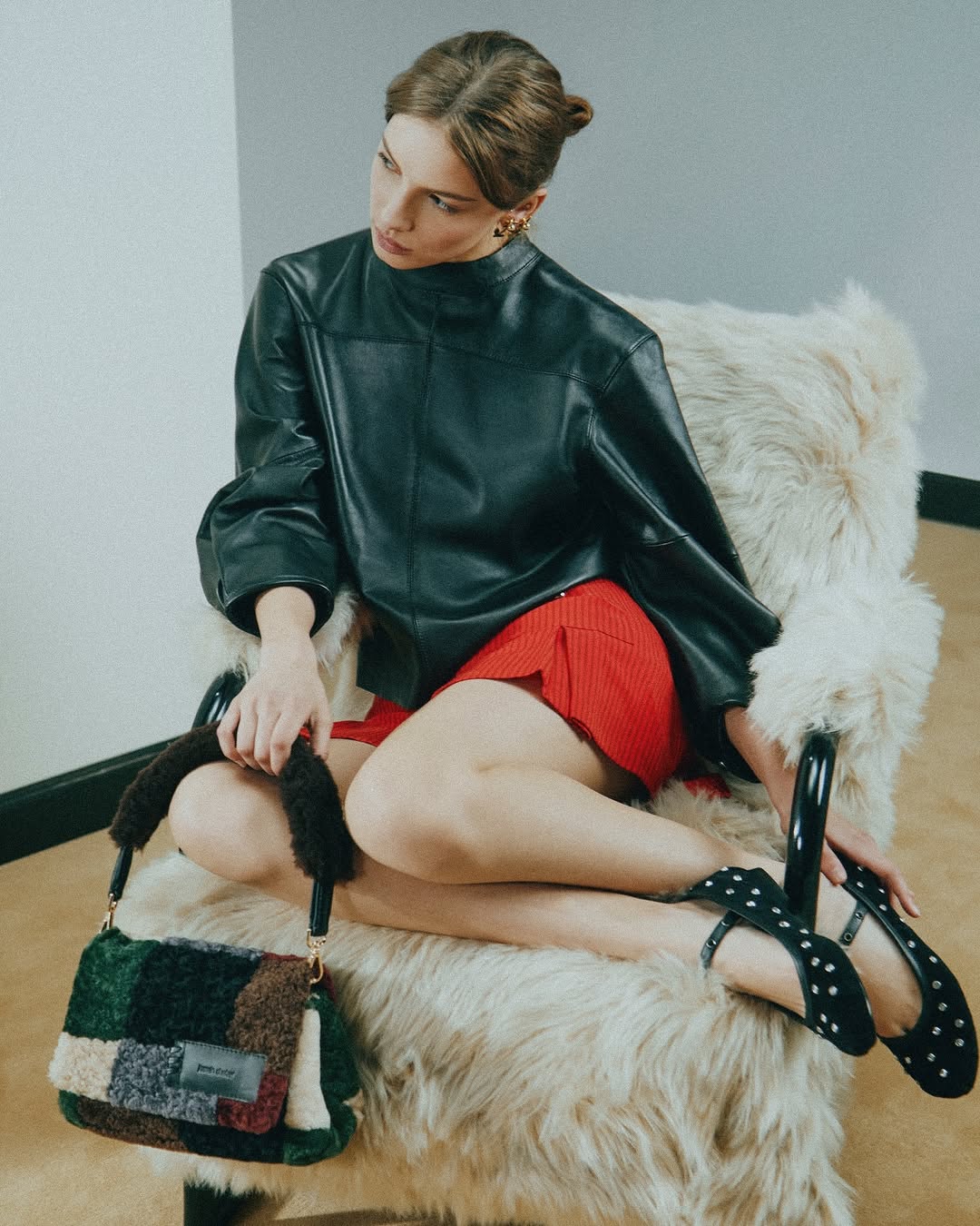 Jazmin Chebar Campaña Invierno 24